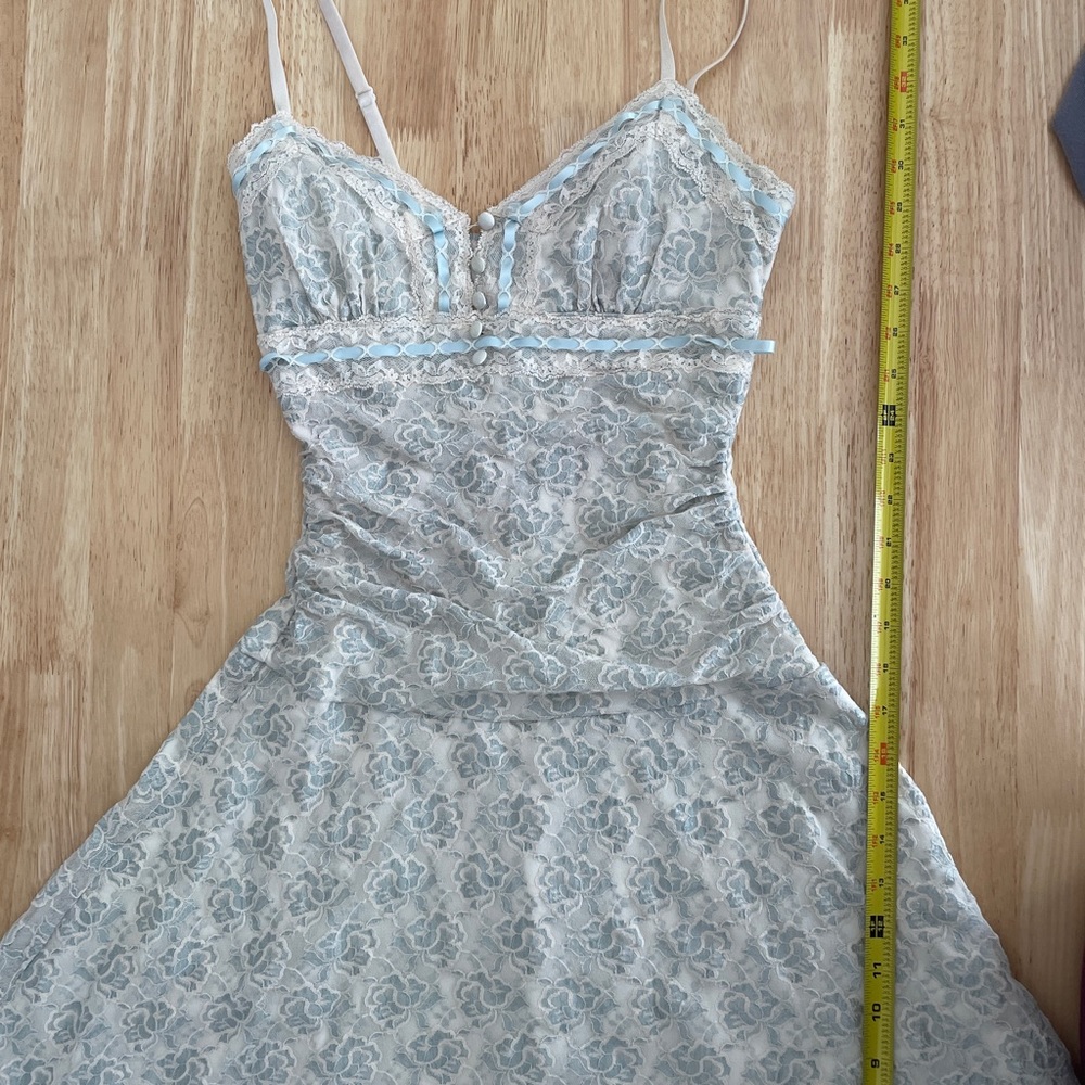 Early 2000s lace dress